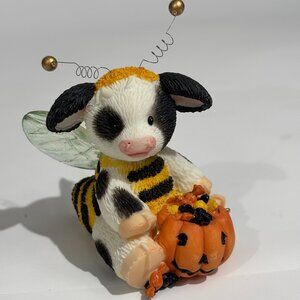 Mary's Moo Moos "Busy Bee-ing Sweet" Halloween Cow Figurine 2000 Retired 731811